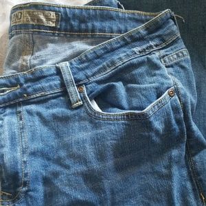 Size 14 old navy curvy boot cut